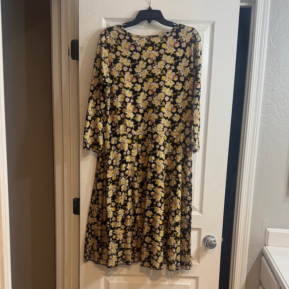 DownEast Black and Yellow Floral Long Sleeve Dress - Picture 4 of 4